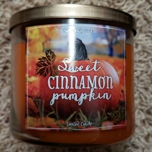 Brand new 3 wick candle